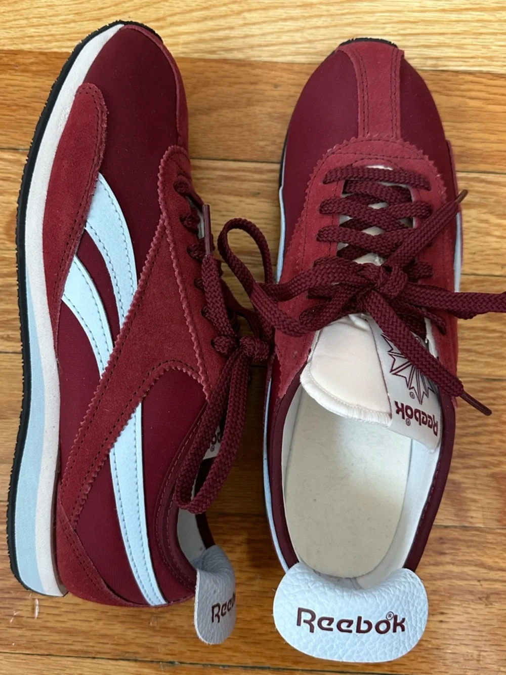 REEBOK R400 SHOES - Picture 2 of 7